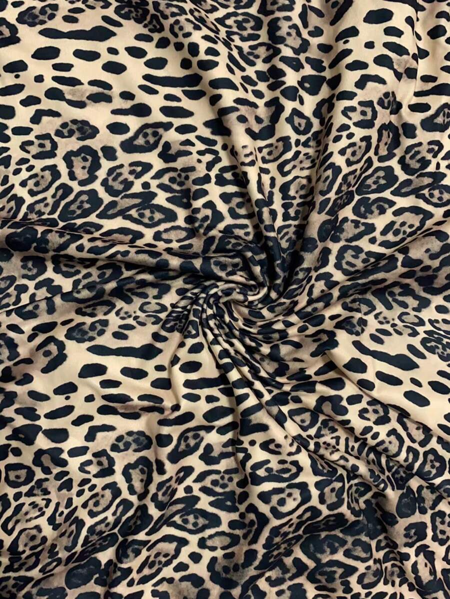 Sweetra Women's Leopard Print Mermaid Hem Fitted Elegant Halter Neck Dress Maxi Women Outfit