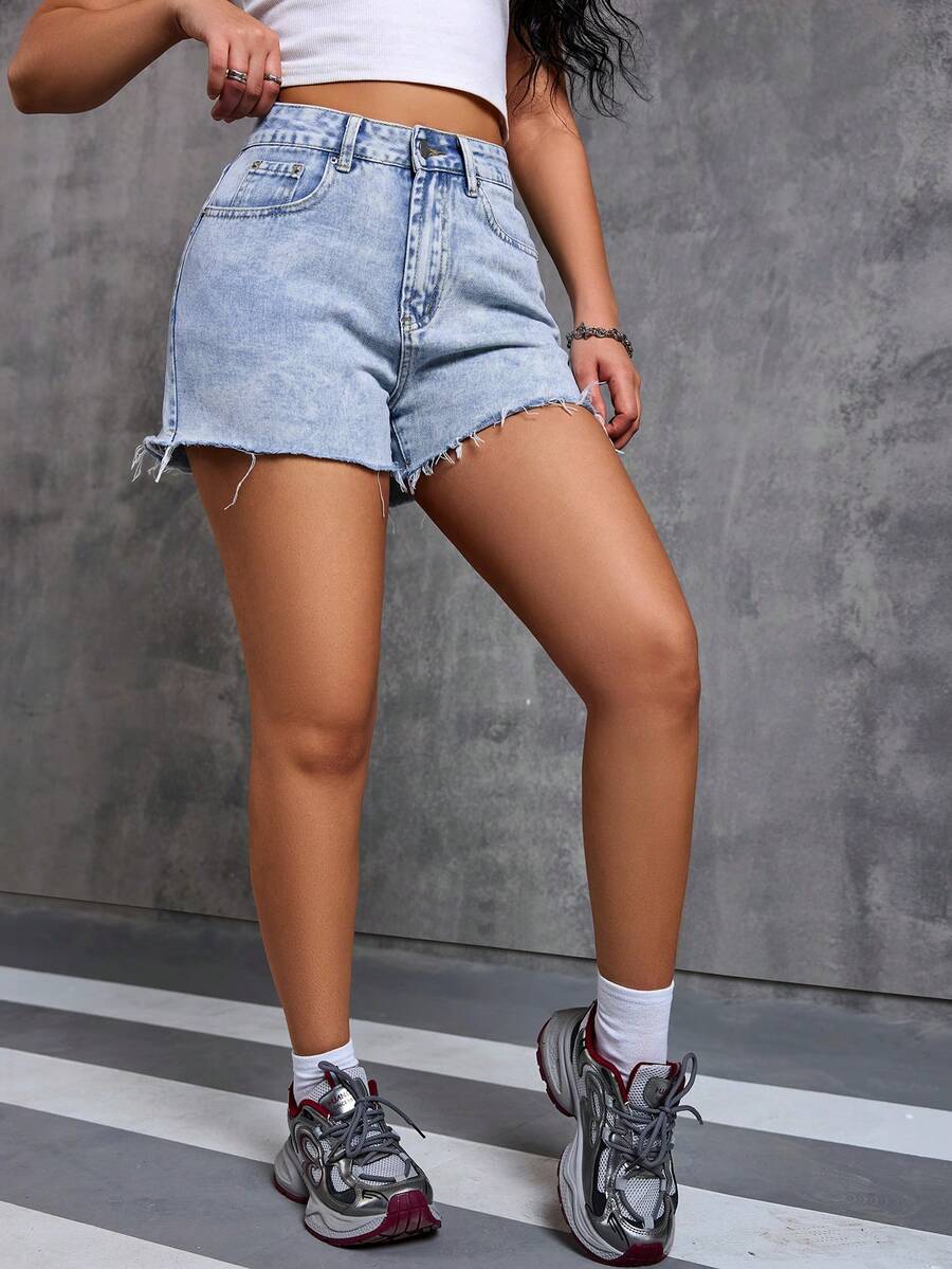 Women's Summer Casual Washed Denim Shorts, Frayed Hem, Pockets, Non-Stretch Woven Fabric, Straight Leg Short Design