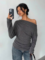 Aloruh Grey Knit Oblique Shoulder Casual Commuter Top, Autumn,Solid Color T-Shirt,Long-Sleeved T-Shirt,Old Money Style,Simple,Commuting,Business Casual Outfits Women,Office Outfits For Women,Work Tops,Fall Clothes,Autumn Outfits For Women,Off The Shoulder Top