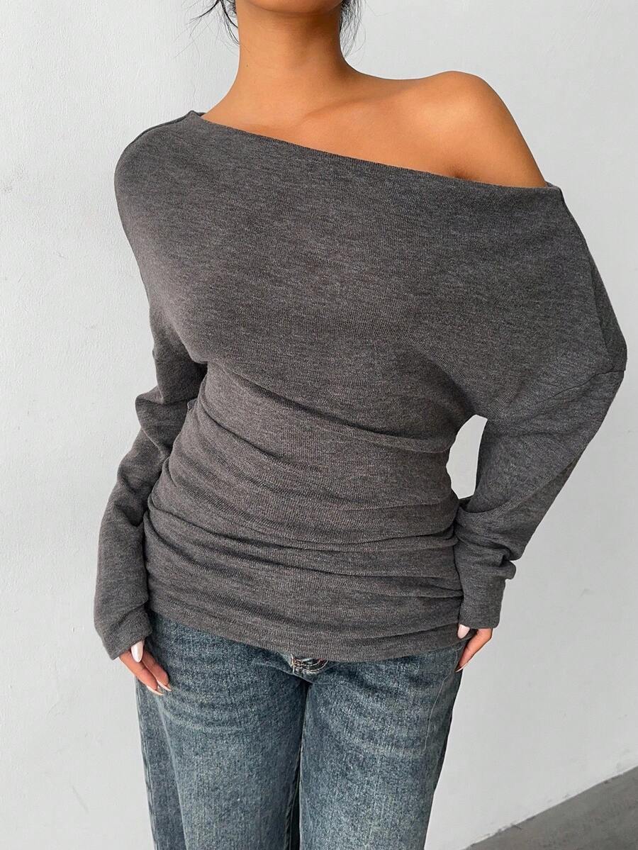 Aloruh Grey Knit Oblique Shoulder Casual Commuter Top, Autumn,Solid Color T-Shirt,Long-Sleeved T-Shirt,Old Money Style,Simple,Commuting,Business Casual Outfits Women,Office Outfits For Women,Work Tops,Fall Clothes,Autumn Outfits For Women,Off The Shoulder Top
