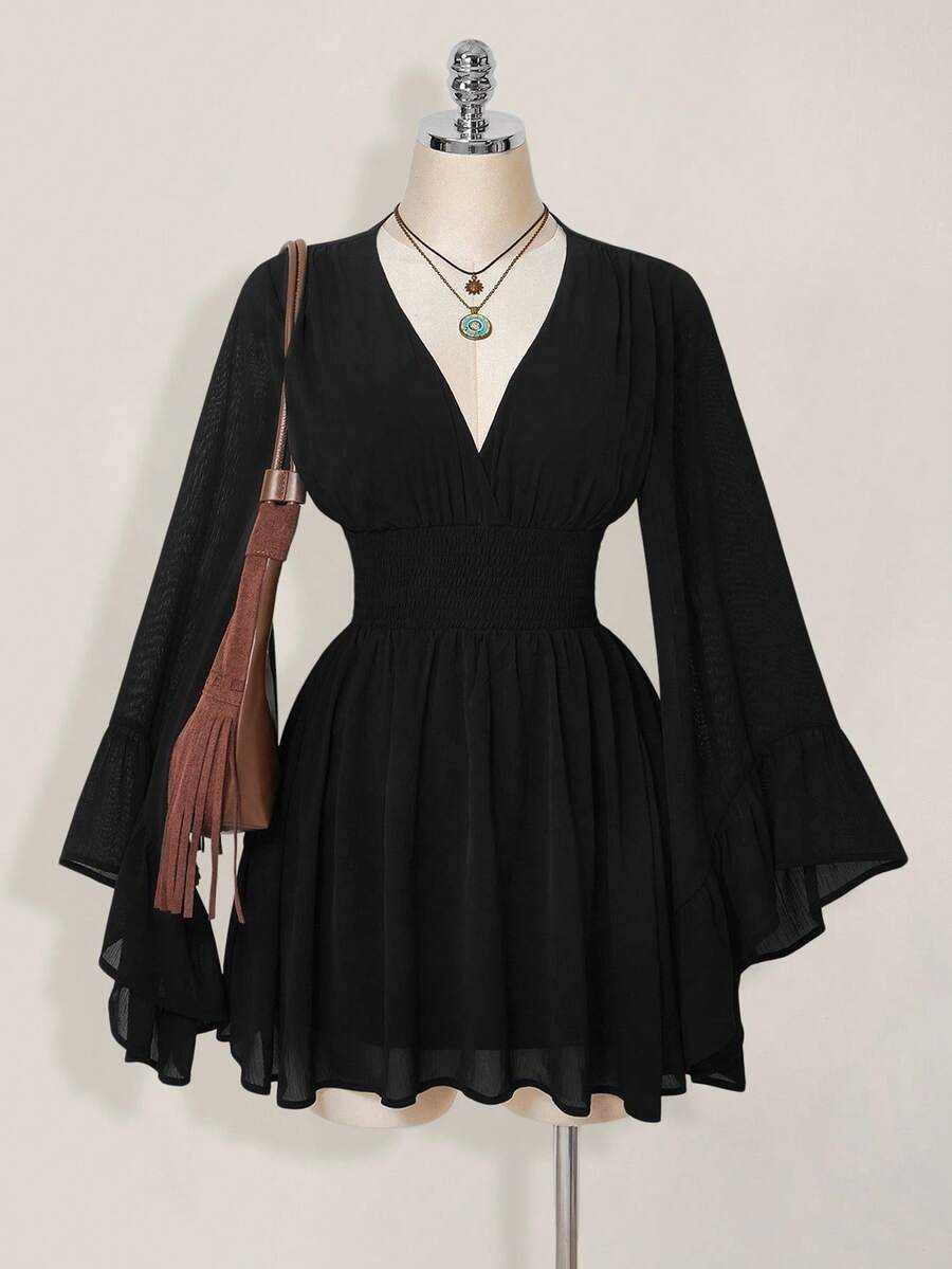 SHEIN ICON Women's Halloween Goth Black Corset Solid Color V-Neck Waist Cinched Elegant Long Sleeve Mini Dress,Fall/Winter  Bell Sleeve Dress Black Dress With Sleeves,Thanksgiving Outfit For Women