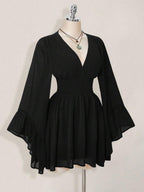 SHEIN ICON Women's Halloween Goth Black Corset Solid Color V-Neck Waist Cinched Elegant Long Sleeve Mini Dress,Fall/Winter  Bell Sleeve Dress Black Dress With Sleeves,Thanksgiving Outfit For Women