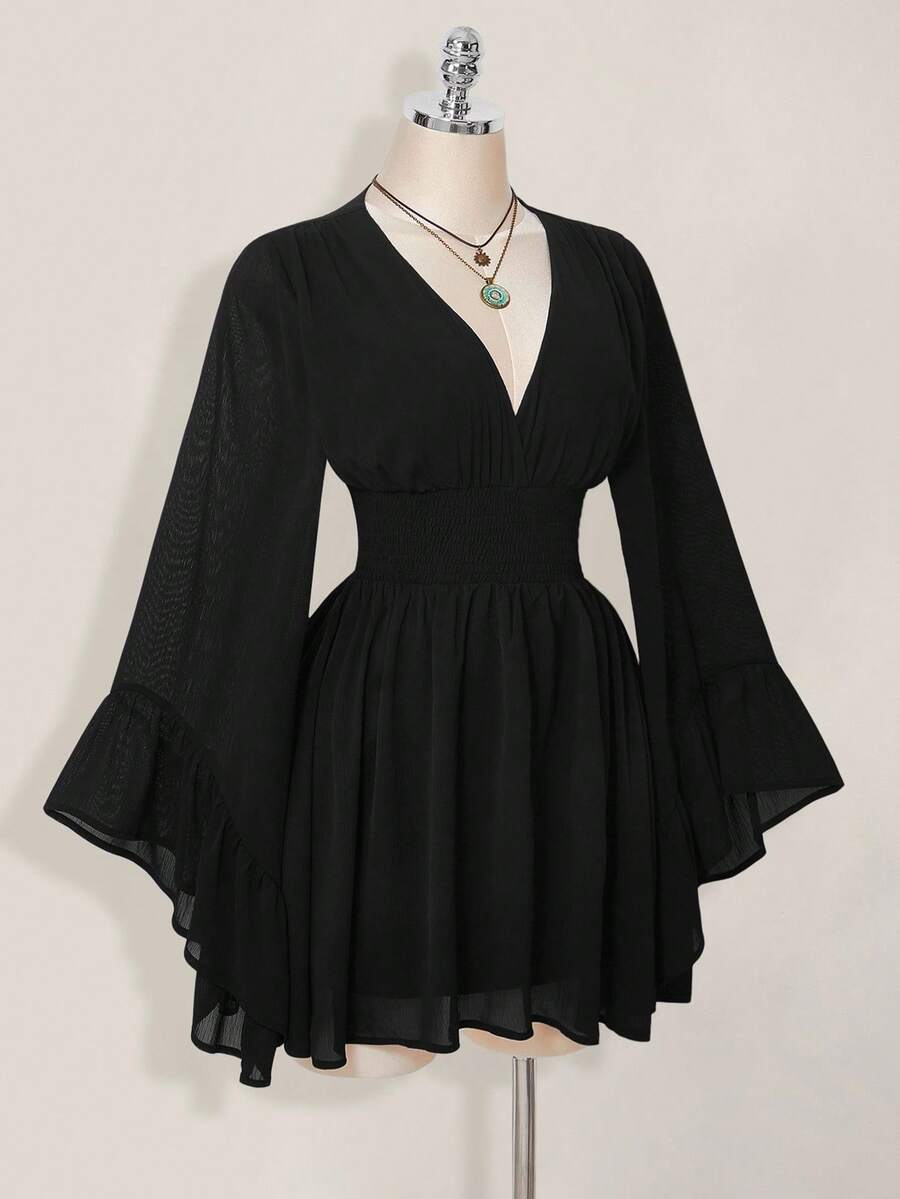 SHEIN ICON Women's Halloween Goth Black Corset Solid Color V-Neck Waist Cinched Elegant Long Sleeve Mini Dress,Fall/Winter  Bell Sleeve Dress Black Dress With Sleeves,Thanksgiving Outfit For Women