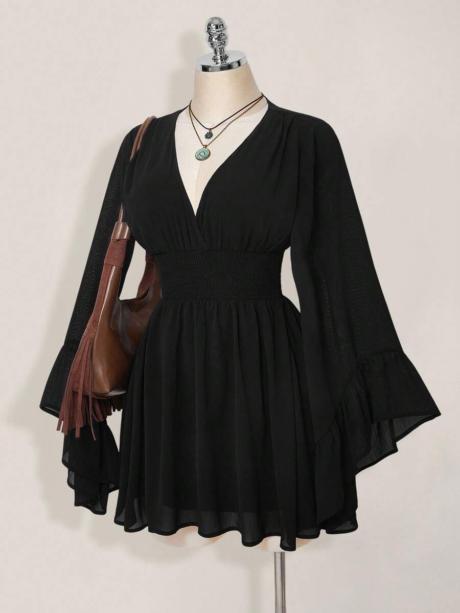 SHEIN ICON Women's Halloween Goth Black Corset Solid Color V-Neck Waist Cinched Elegant Long Sleeve Mini Dress,Fall/Winter  Bell Sleeve Dress Black Dress With Sleeves,Thanksgiving Outfit For Women