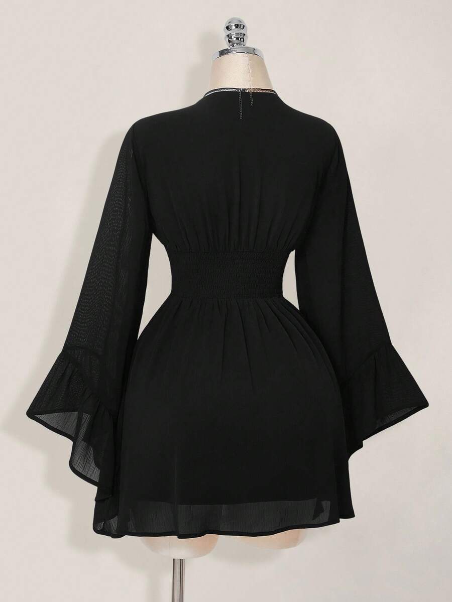 SHEIN ICON Women's Halloween Goth Black Corset Solid Color V-Neck Waist Cinched Elegant Long Sleeve Mini Dress,Fall/Winter  Bell Sleeve Dress Black Dress With Sleeves,Thanksgiving Outfit For Women