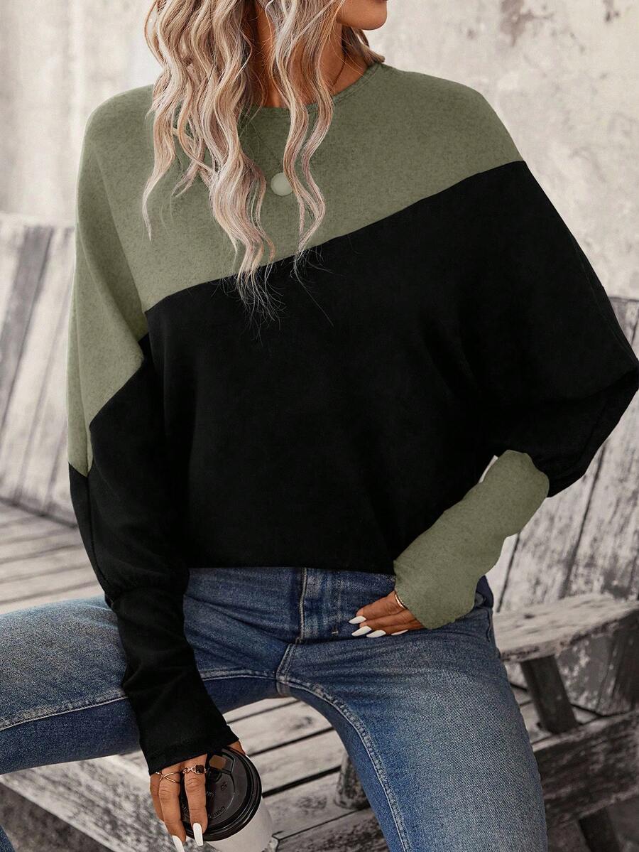 SHEIN LUNE Two Tone Batwing Sleeve Sweatshirt Graduation,Back To School Outfits,Graduation,Teacher Outfits For Women,Back To School In Fall/Winter Women Long Sleeve Tops Winter Tops For Women Pullover For Women Women Sweater Oversized Sweatshirt Woman,Fall,Fall Clothes For Women