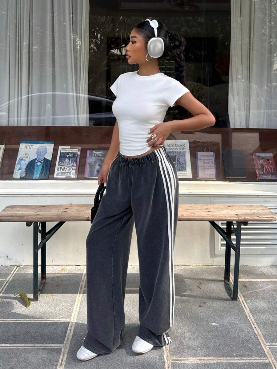 Muchica Women's White Striped Knitted Sweatpants Extra Long Straight Leg Pink Side Stripe Loose Fit Casual Track Pants For Everyday Wear White Beach Pants White Wide Leg Pants Women Wide Pants Wide Leg Summer Pants Palazzo Pants Women White Track Pants Women