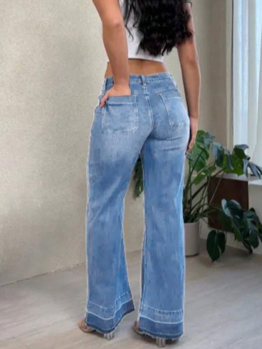 Women's Wide Leg Flared Jeans With Diamond Shaped Front Pockets