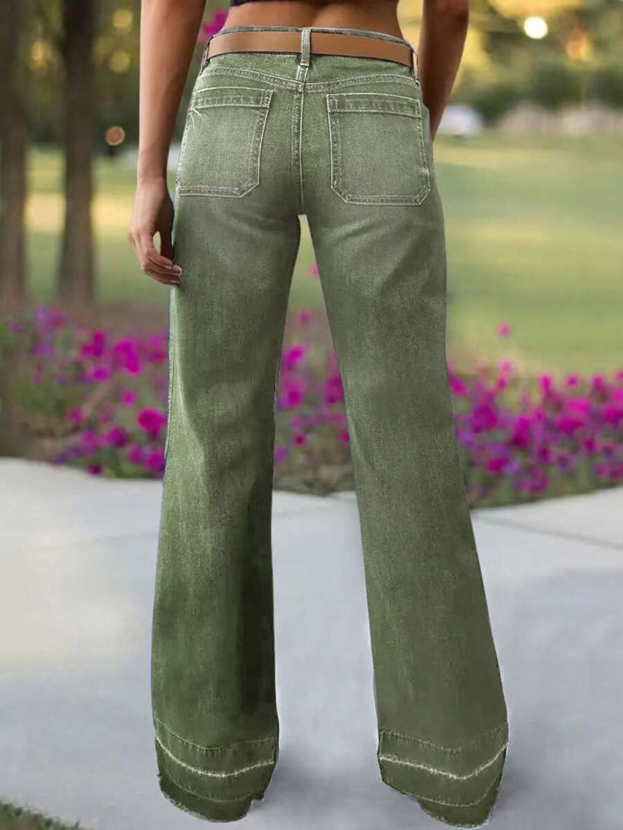 Women's Wide Leg Flared Jeans With Diamond Shaped Front Pockets