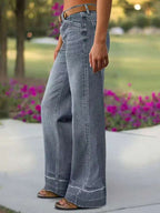 Women's Wide Leg Flared Jeans With Diamond Shaped Front Pockets