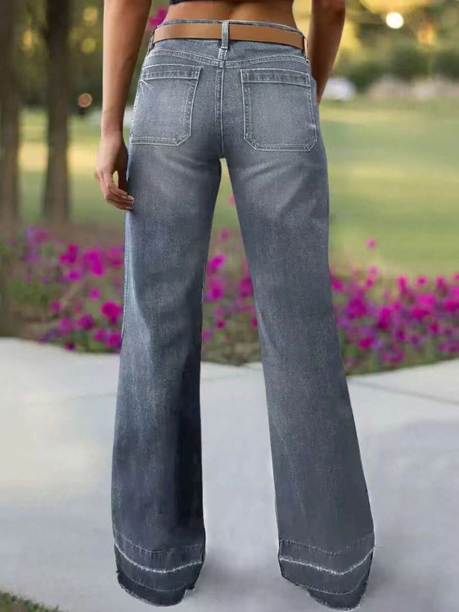 Women's Wide Leg Flared Jeans With Diamond Shaped Front Pockets