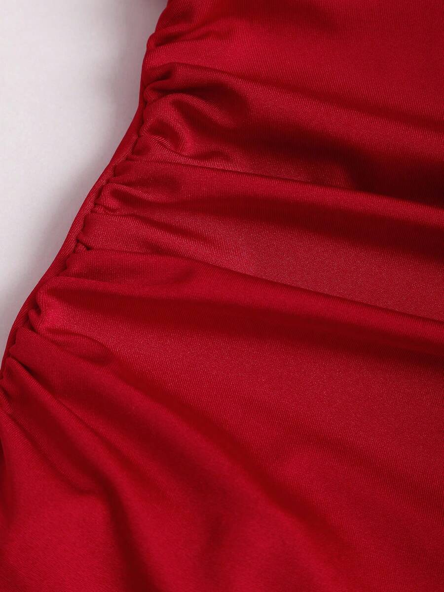 Sweetra Elegant French Style Red Dress For Valentine's Day, Unique Halter Off Shoulder Design With Metal Buckle Accent, Fashion Cocktail Dress With Cinched Waist, Butterfly Sleeve, Sexy Bodycon Silhouette