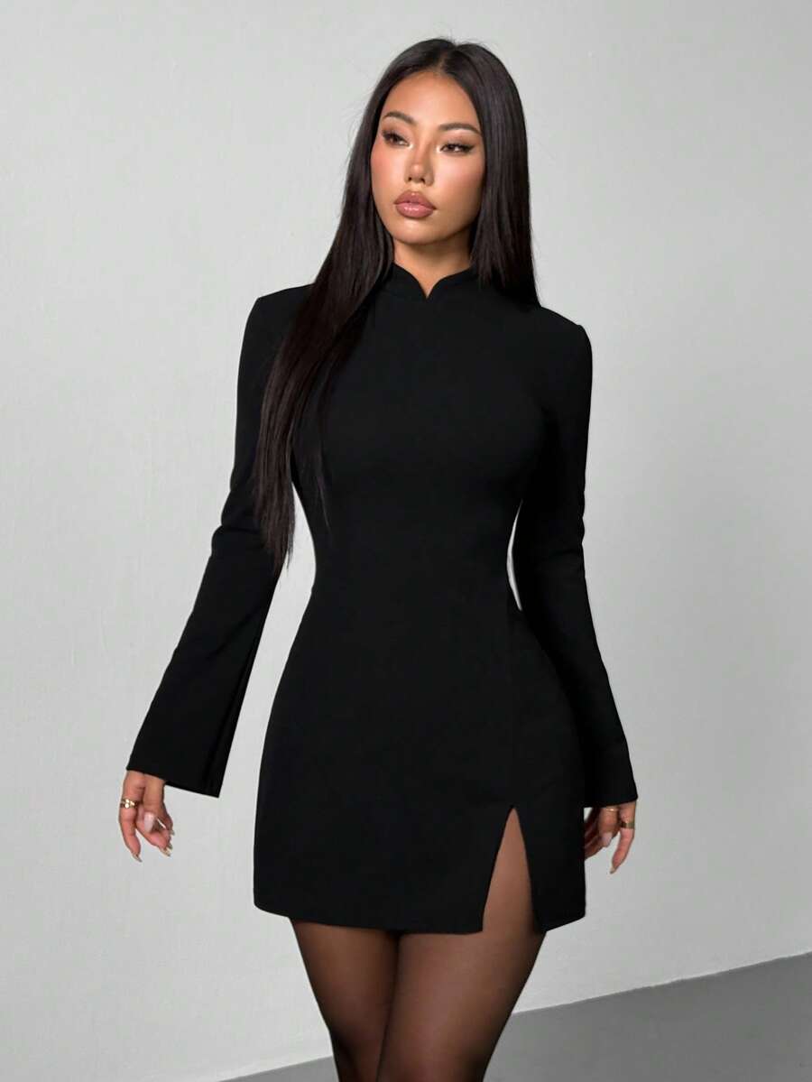 SHEIN PETITE New Design Valentine's Day/Chinese New Year Outfit: Vintage Coin Pattern Stand Collar Fitted & Flared Cuff Elegant Red Dress, Suitable For Date And Party Split Thigh Dress