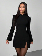 SHEIN PETITE New Design Valentine's Day/Chinese New Year Outfit: Vintage Coin Pattern Stand Collar Fitted & Flared Cuff Elegant Red Dress, Suitable For Date And Party Split Thigh Dress