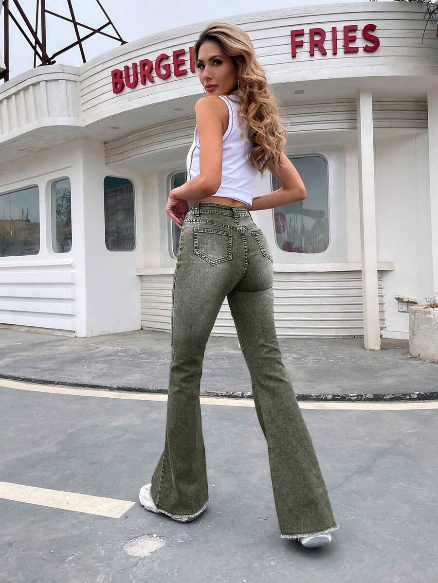 EMERY ROSE Slim Fit Flare Leg Casual Versatile Button Pocket Women Jeans