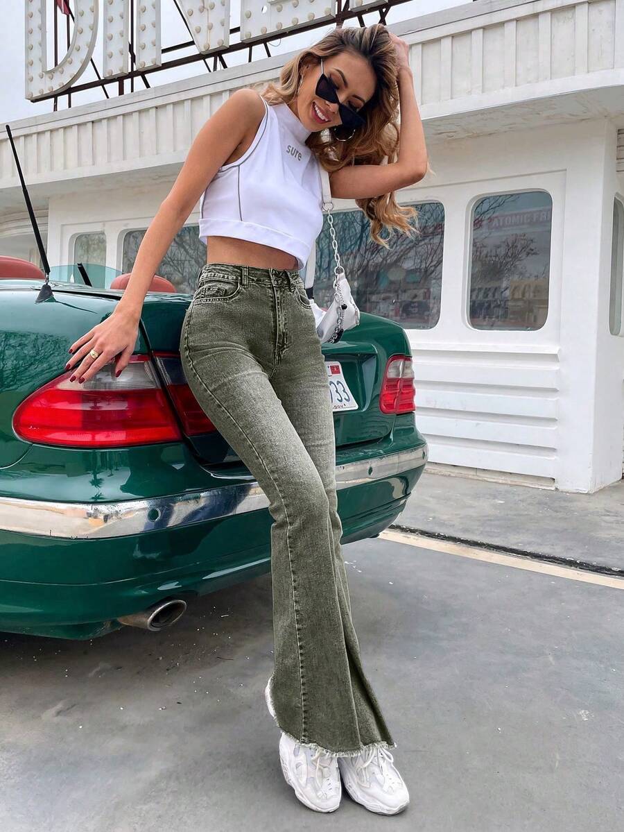 EMERY ROSE Slim Fit Flare Leg Casual Versatile Button Pocket Women Jeans