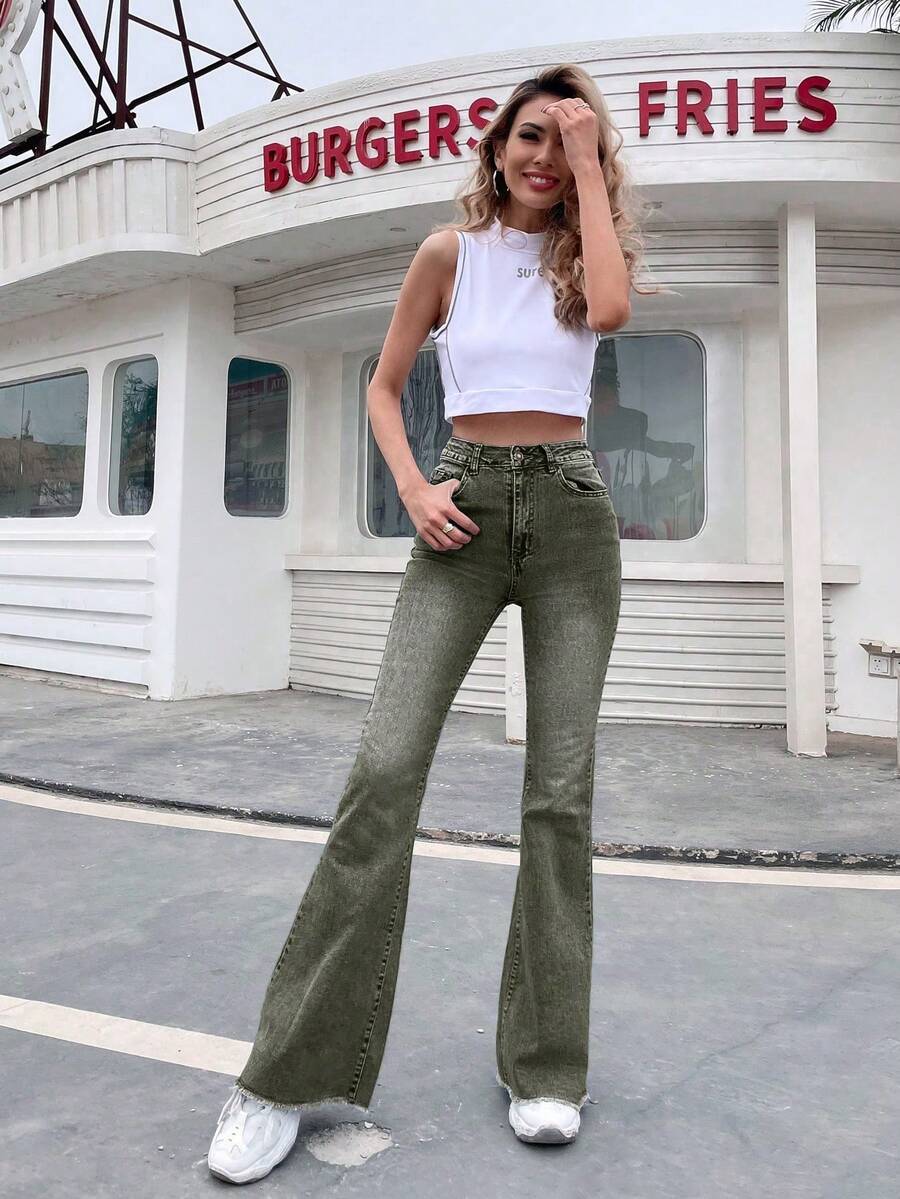EMERY ROSE Slim Fit Flare Leg Casual Versatile Button Pocket Women Jeans