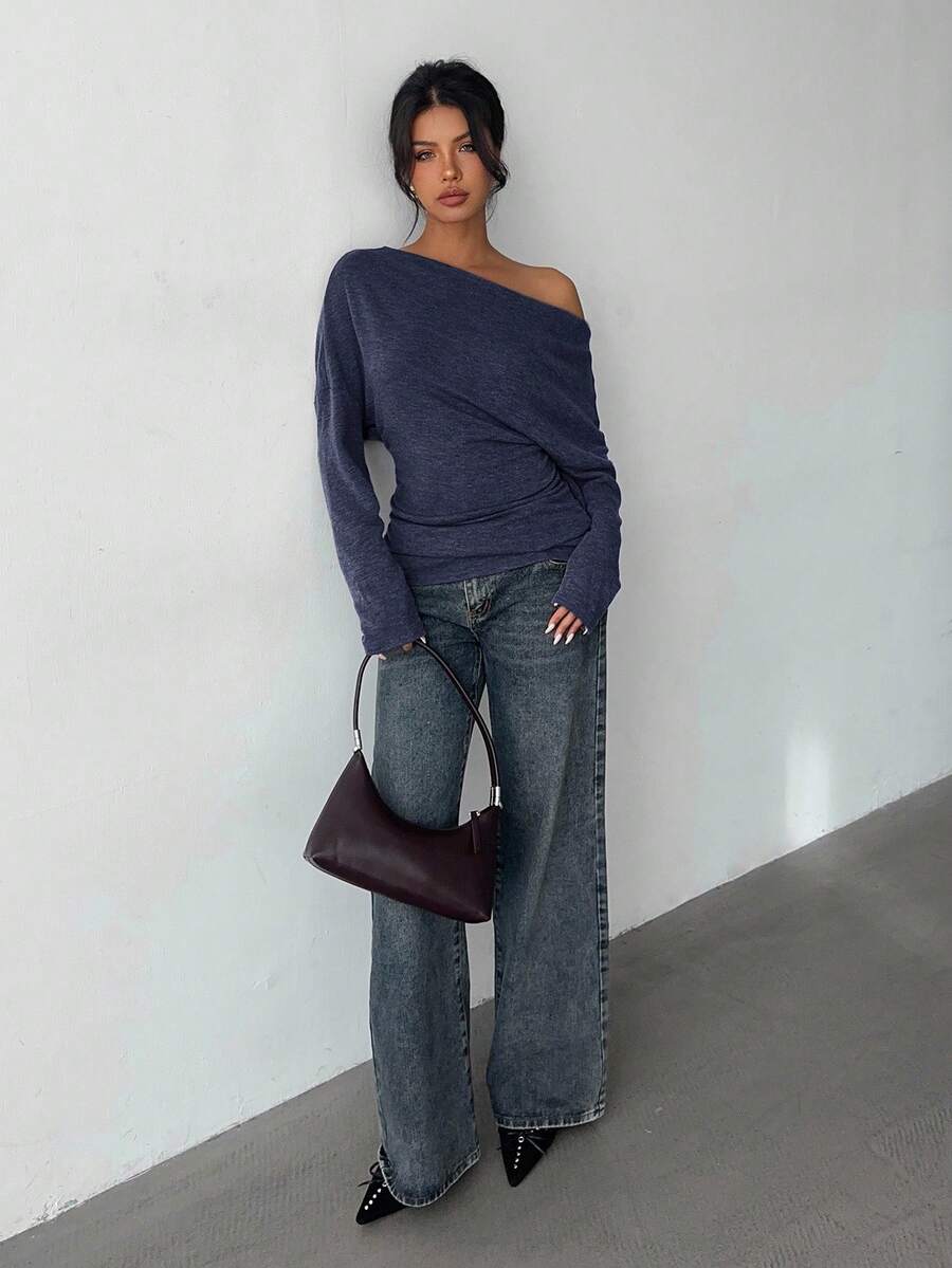 Aloruh Grey Knit Oblique Shoulder Casual Commuter Top, Autumn,Solid Color T-Shirt,Long-Sleeved T-Shirt,Old Money Style,Simple,Commuting,Business Casual Outfits Women,Office Outfits For Women,Work Tops,Fall Clothes,Autumn Outfits For Women,Off The Shoulder Top