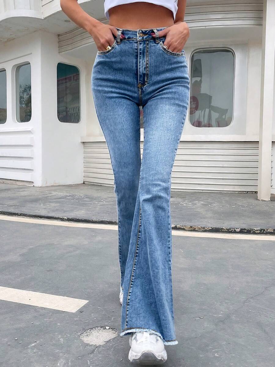 EMERY ROSE Slim Fit Flare Leg Casual Versatile Button Pocket Women Jeans