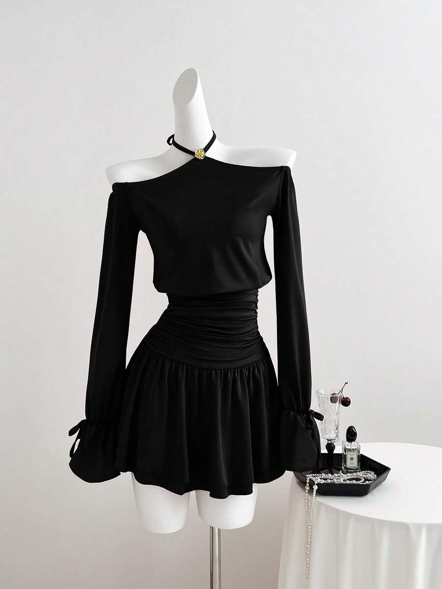 Sweetra Elegant French Style Red Dress For Valentine's Day, Unique Halter Off Shoulder Design With Metal Buckle Accent, Fashion Cocktail Dress With Cinched Waist, Butterfly Sleeve, Sexy Bodycon Silhouette