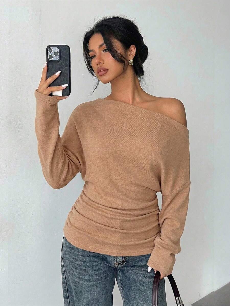 Aloruh Grey Knit Oblique Shoulder Casual Commuter Top, Autumn,Solid Color T-Shirt,Long-Sleeved T-Shirt,Old Money Style,Simple,Commuting,Business Casual Outfits Women,Office Outfits For Women,Work Tops,Fall Clothes,Autumn Outfits For Women,Off The Shoulder Top
