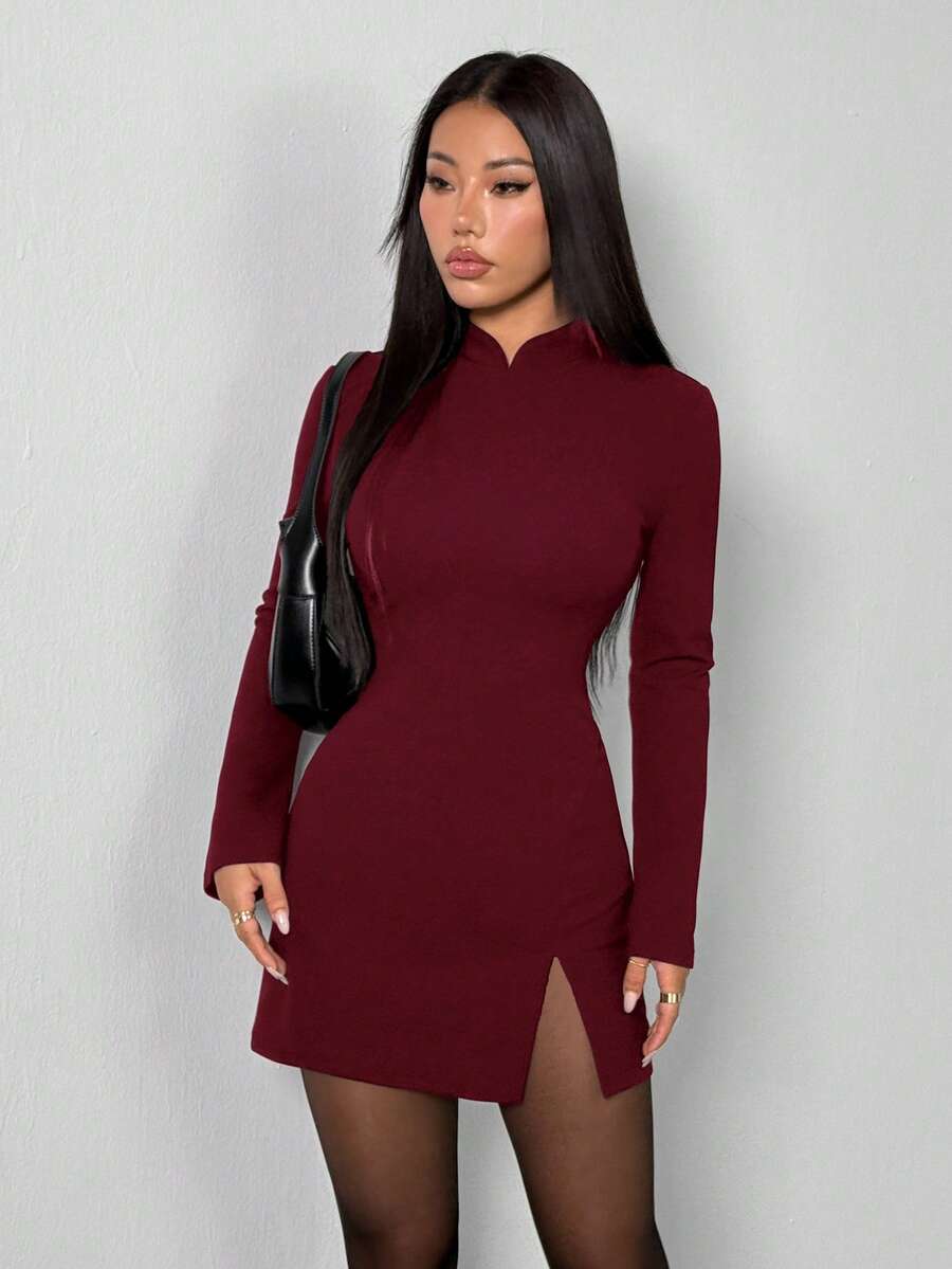 SHEIN PETITE New Design Valentine's Day/Chinese New Year Outfit: Vintage Coin Pattern Stand Collar Fitted & Flared Cuff Elegant Red Dress, Suitable For Date And Party Split Thigh Dress