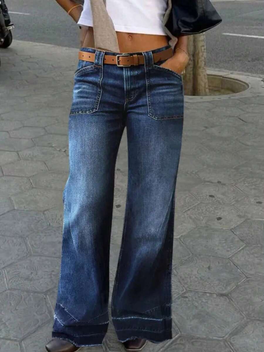 Women's Wide Leg Flared Jeans With Diamond Shaped Front Pockets