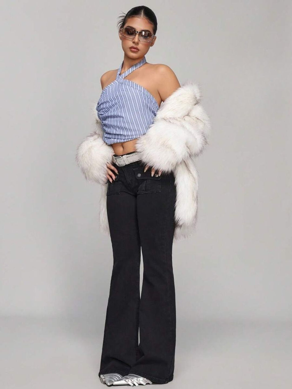 Daphne | Distressed Flare Jeans