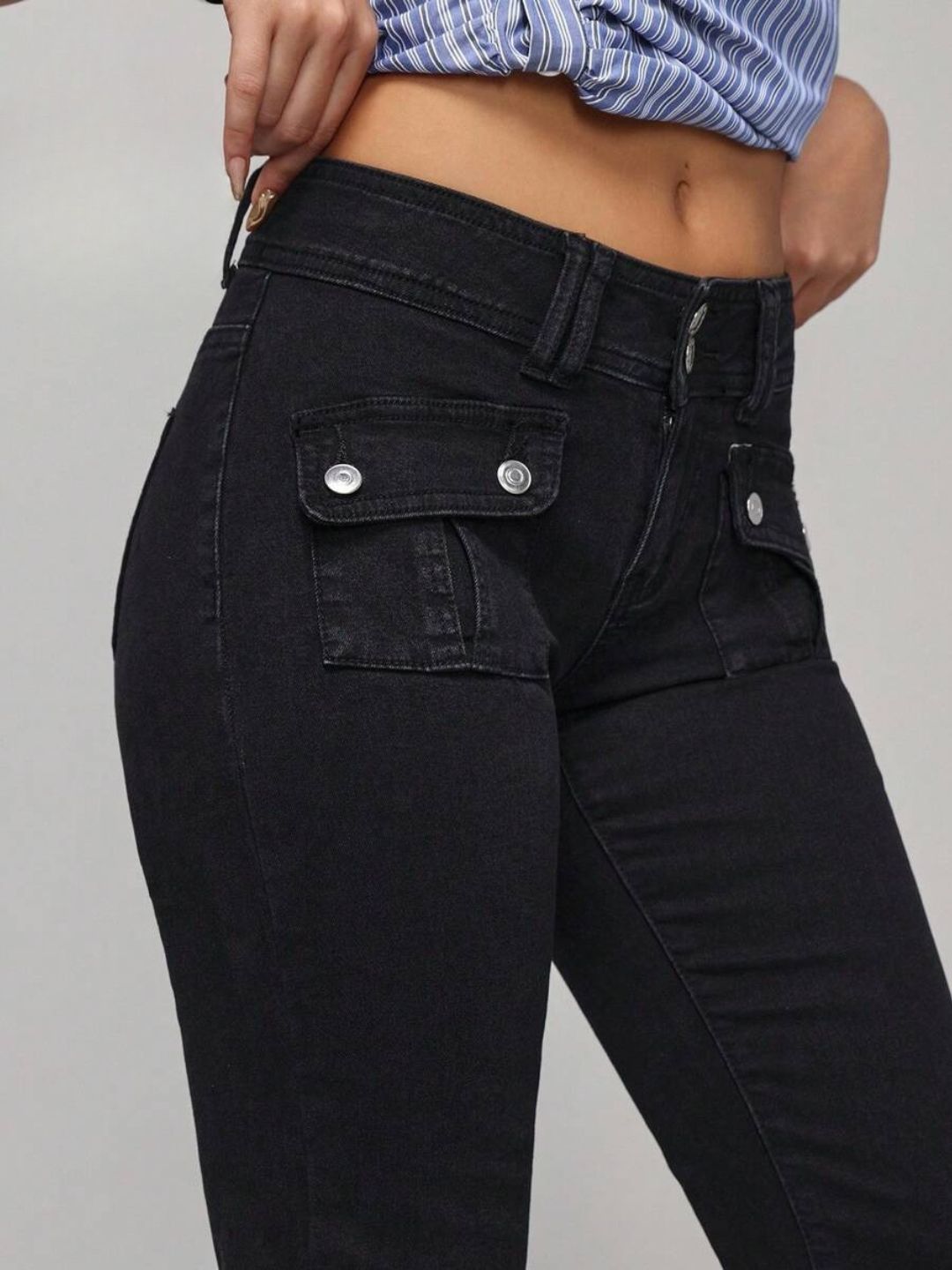 Daphne | Distressed Flare Jeans