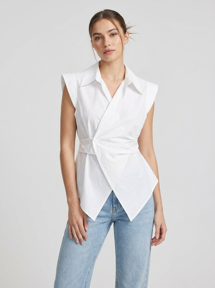 Della | Effortless Sleeveless Blouse